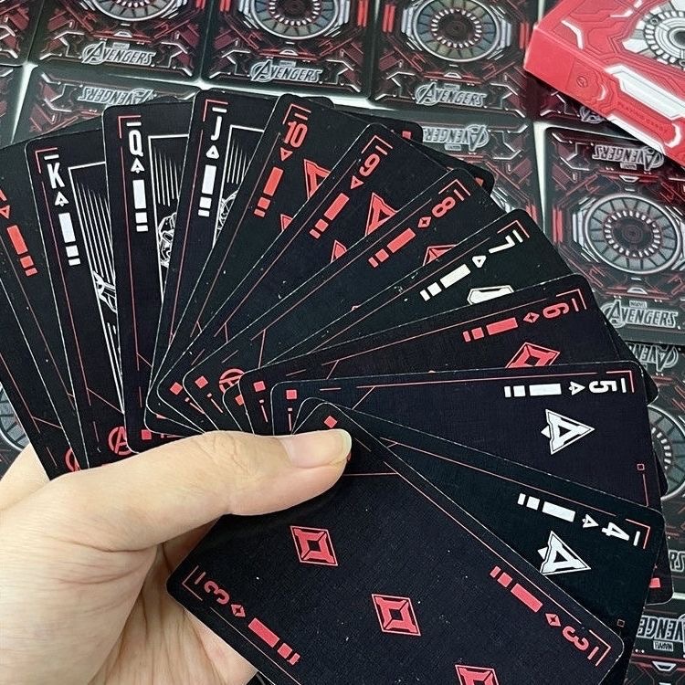 54 cartes à jouer Iron Man hau - Board Games avis et prix