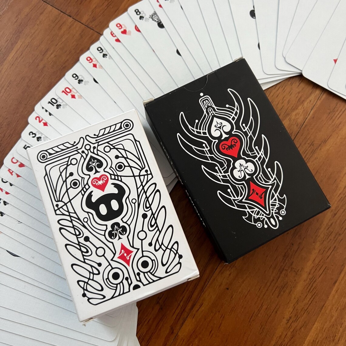 Hollow Knight – jeu de cartes  - Board Games avis et prix